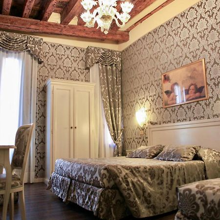 Hotel Bridge Βενετία Εξωτερικό φωτογραφία