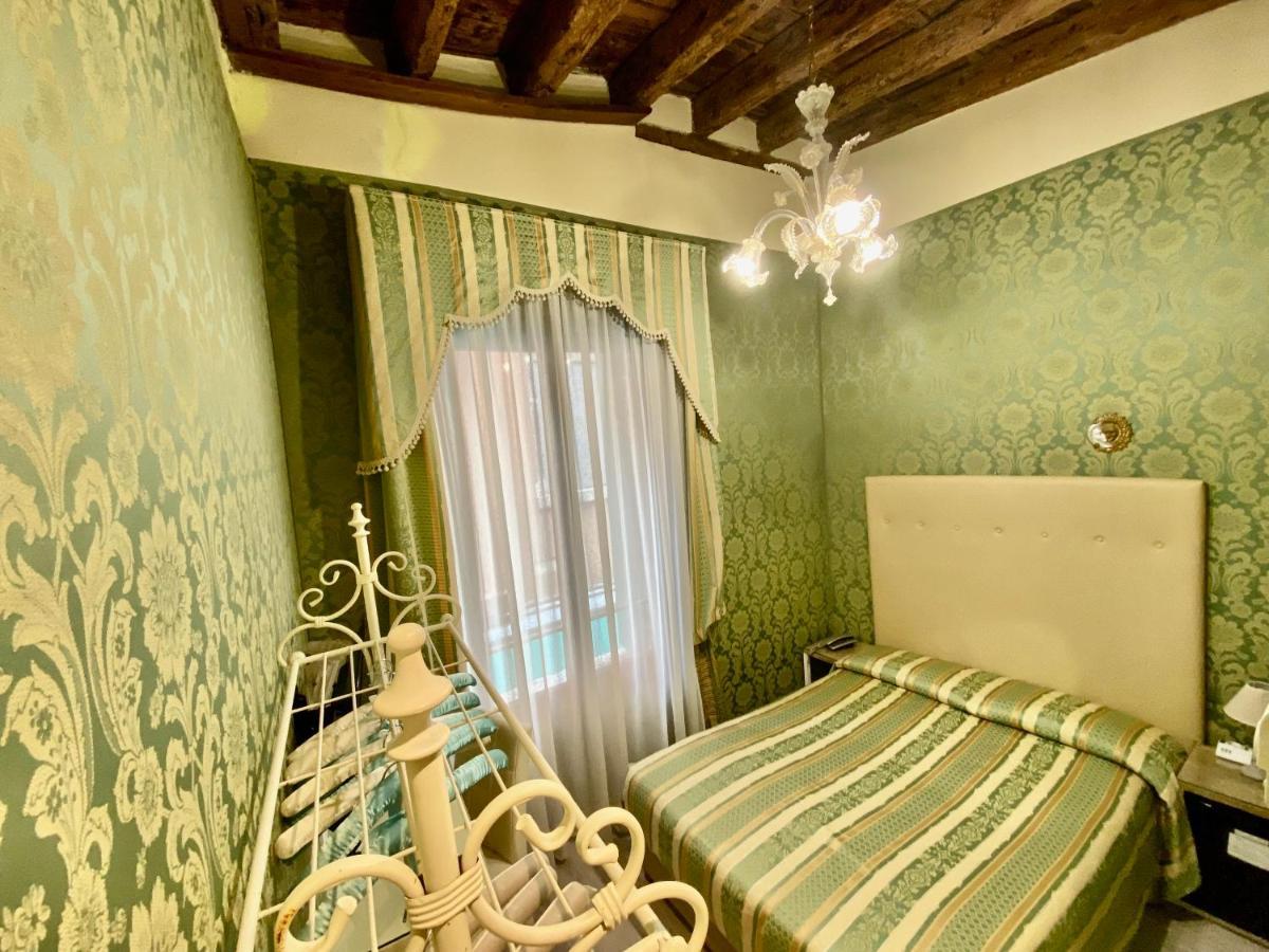 Hotel Bridge Βενετία Εξωτερικό φωτογραφία