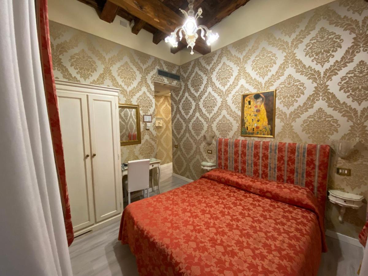 Hotel Bridge Βενετία Εξωτερικό φωτογραφία